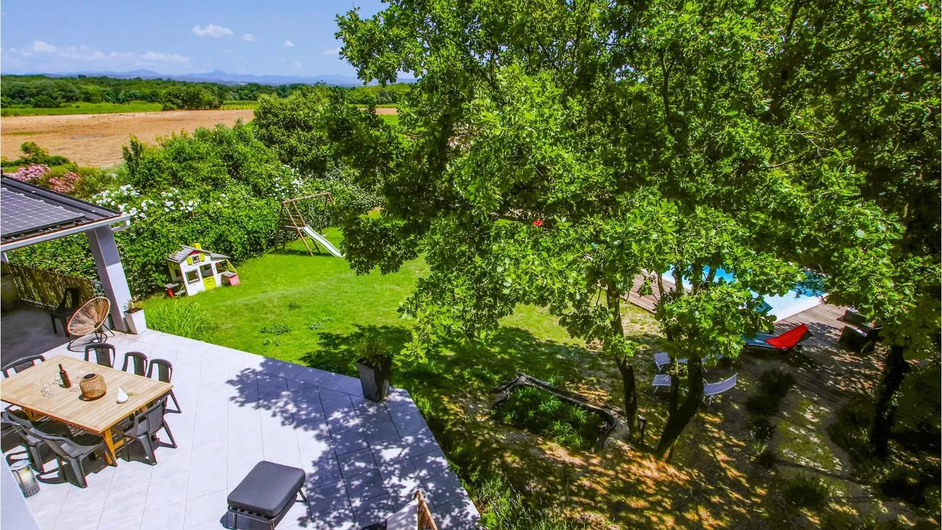 Nice Home In Suze-La-Rousse With Wifi Holiday home