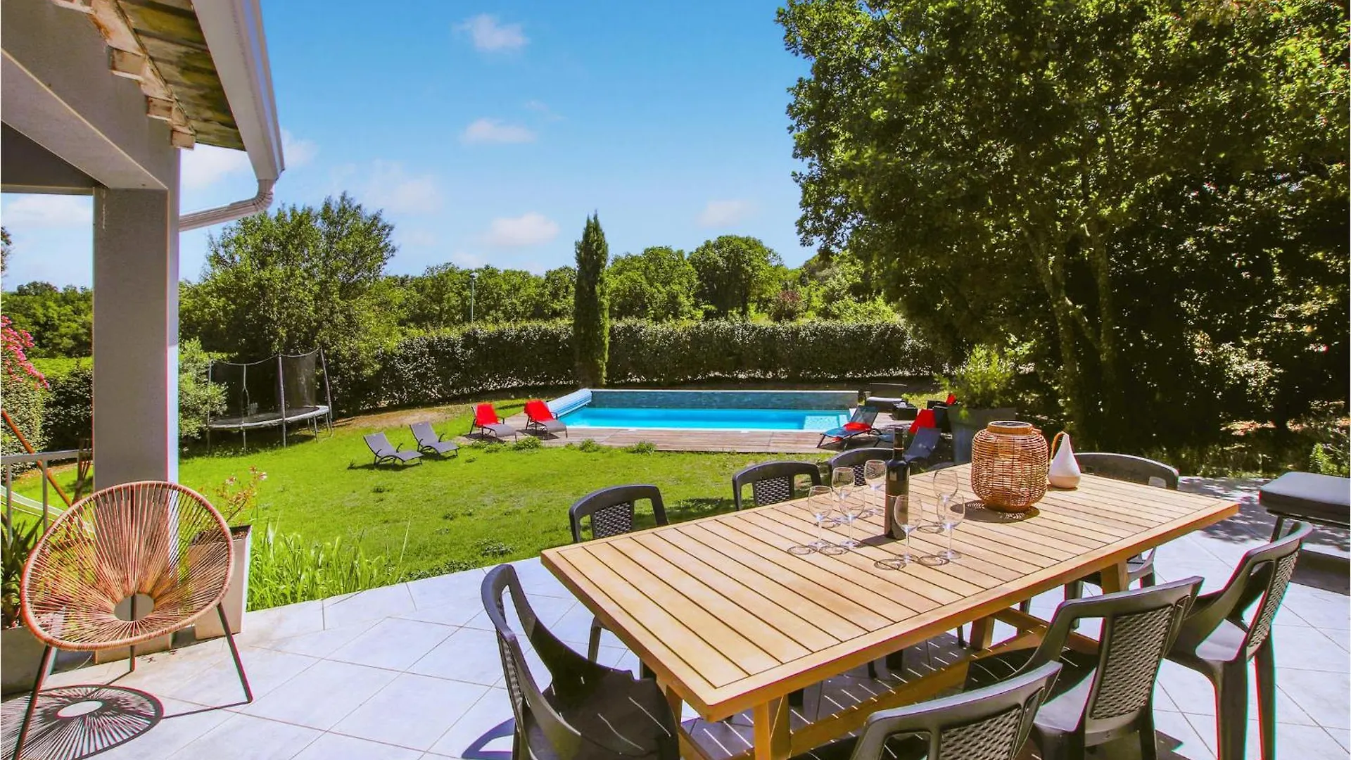 Nice Home In Suze-La-Rousse With Wifi Holiday home